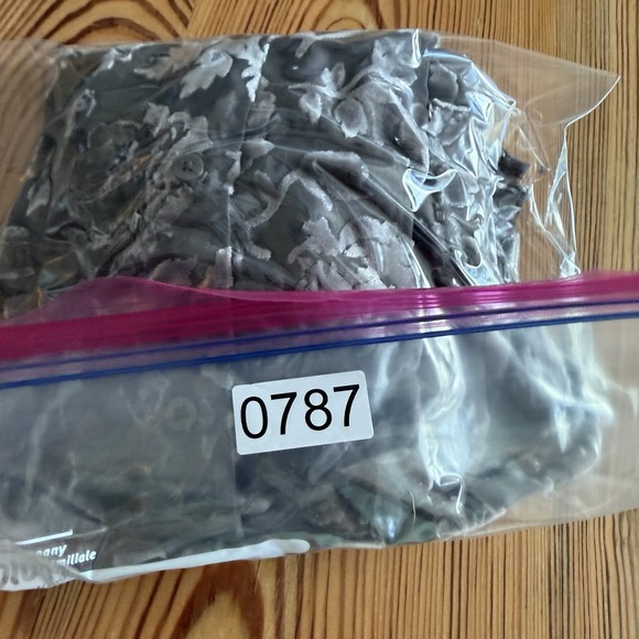 Gap Womens Small Brown Velvet Burnout Crop Button Up Floral WhimsiGoth Fairy EUC - Picture 10 of 10